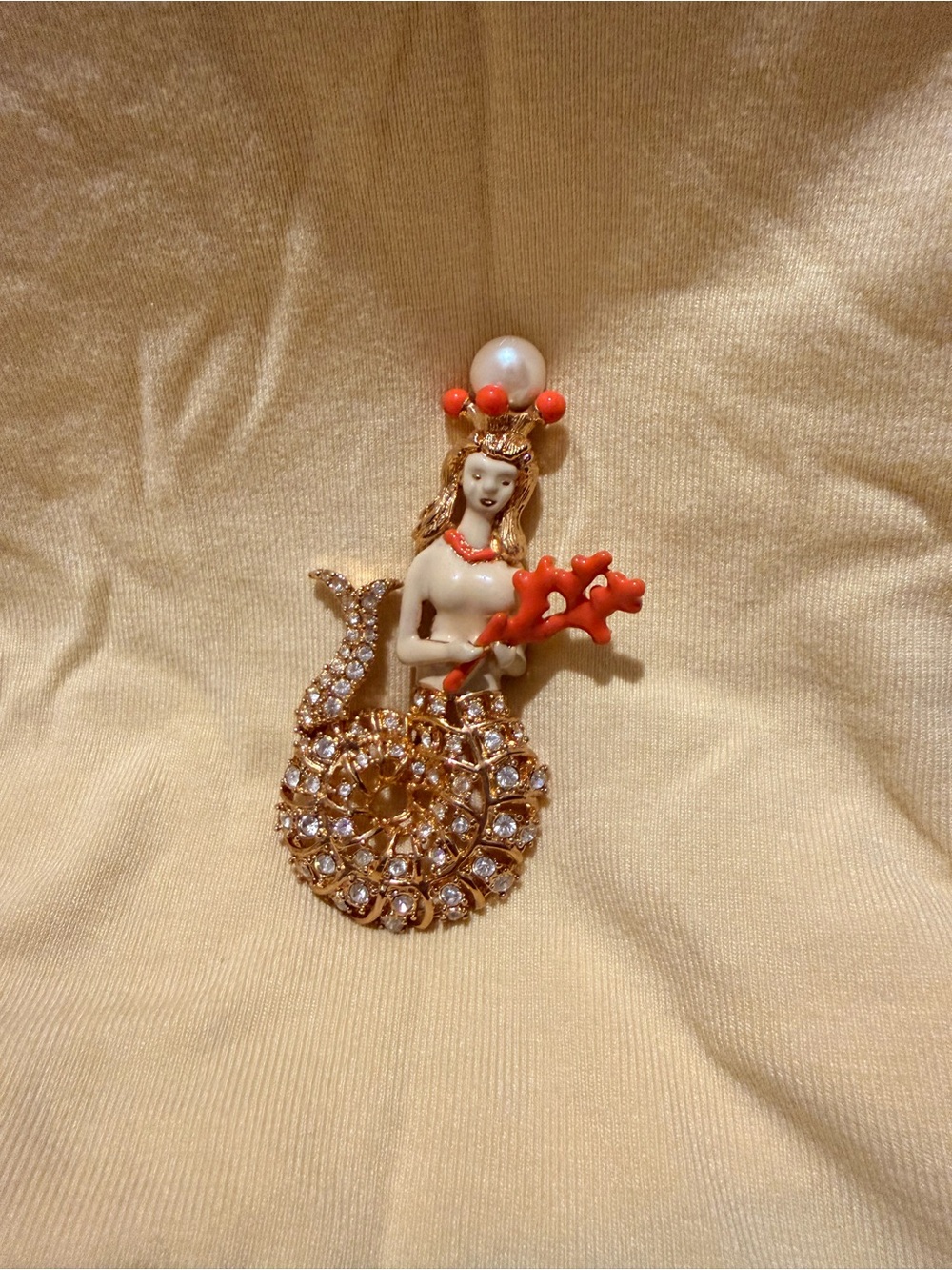 Vintage 1990 Hutton Wilkinson Mermaid Brooch - Picture 1 of 4